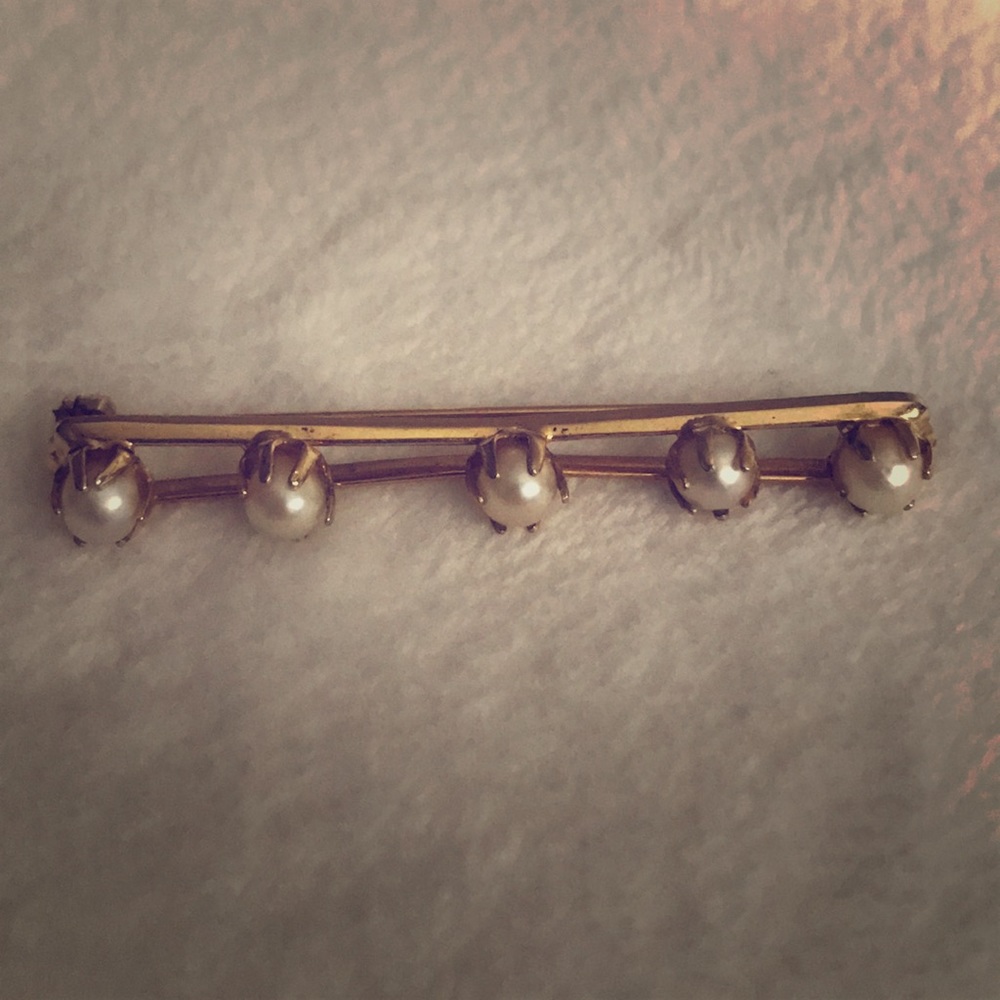 👑Brooch gold plated pearl🌊